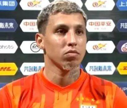 v体育app-【中超】廖力生费莱尼克雷桑破门 大连人1比3泰山队