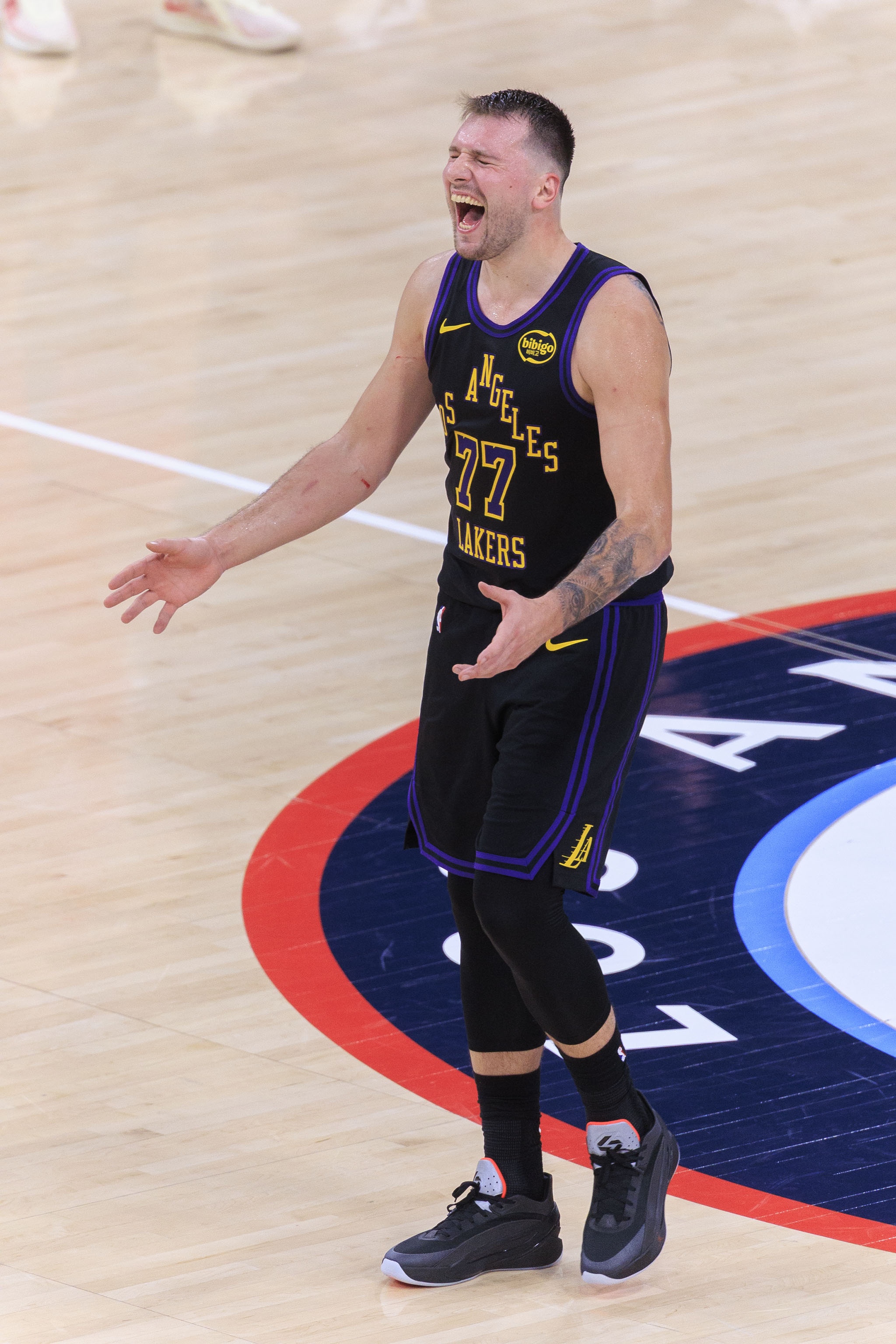 v体育-里程悲！东契奇常规赛生涯助攻数突破4000大关