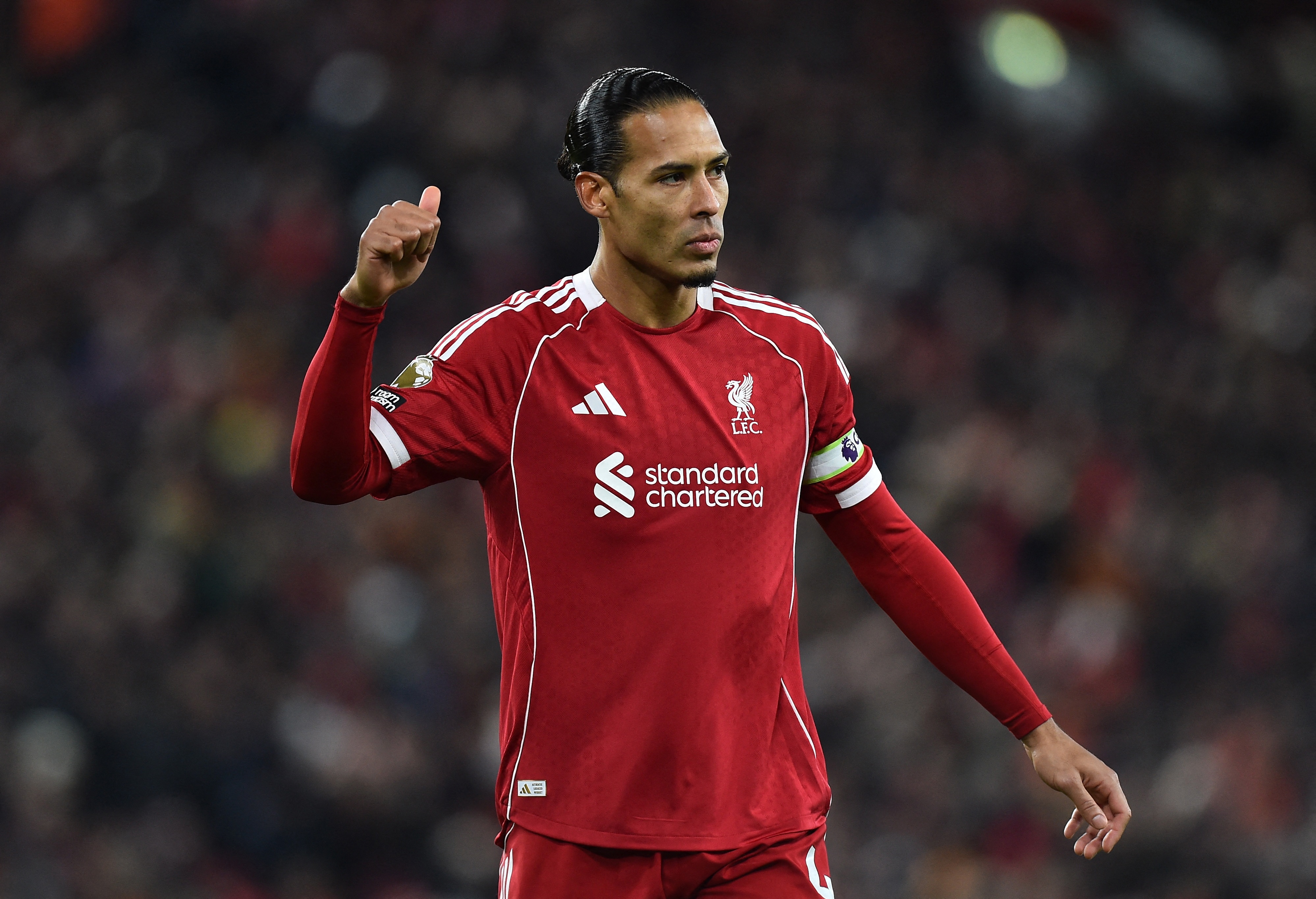 v体育-本赛季英超空中对抗成功率榜：红军中卫组合范戴克、科纳特前二