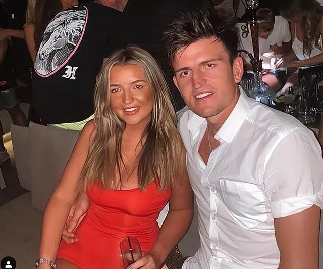 v体育app-曼联“航母”马奎尔受审记：拒交和解金，宁背案底也要硬刚到底！