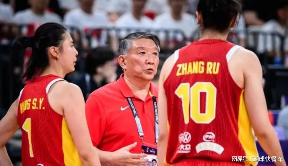 v体育官网-女篮世预赛首秀13分大胜！宫鲁鸣却急得团团转：3中锋被后卫坑惨